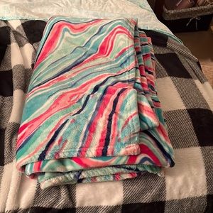 Viv & Lou blanket marble